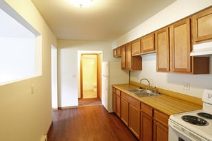 Swan Park Apartments