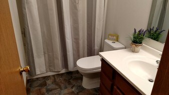 503 McGoodwin St Warrensburg MO Apartamentos