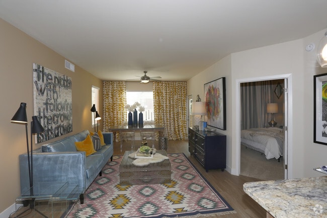 Aura Broadway Apartments