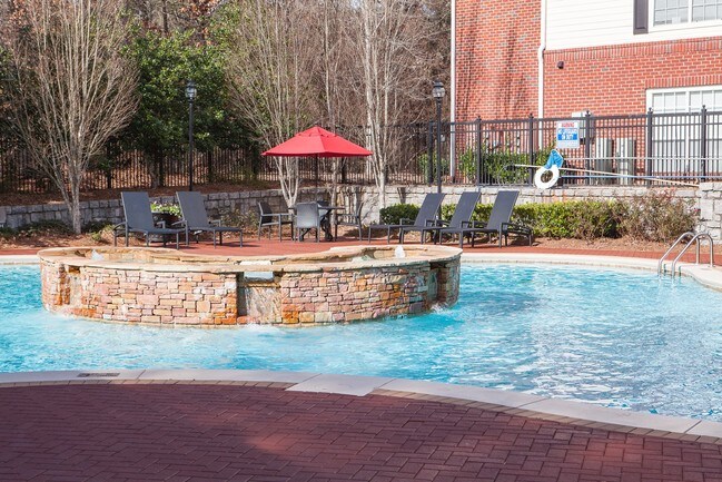 5375 Sugarloaf Apartments