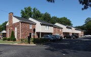 Lakes at Indian Creek Apartments