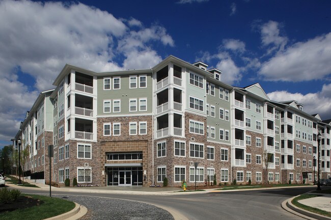 The Retreat at Market Square Apartments