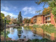 Country Lake Apartments