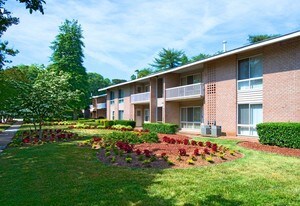 North Shore Gardens Apartments