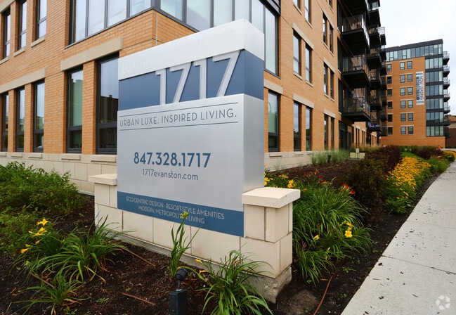 1717 Apartments