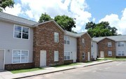Longwood Townhomes Apartments