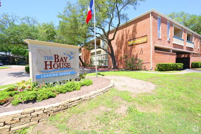 Village on the Lake Rentals Houston, TX