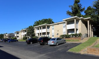 Crossings at Pinebrook Apartments