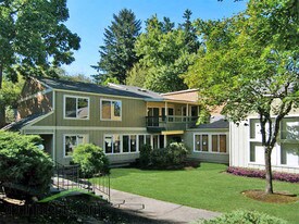 Commons at Timber Creek Apartments