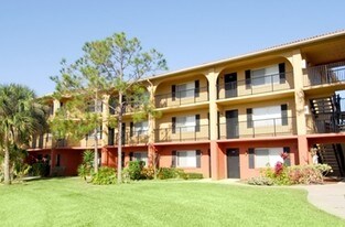 The Pavilions at Monterey Apartments