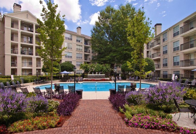The Stratford Apartments