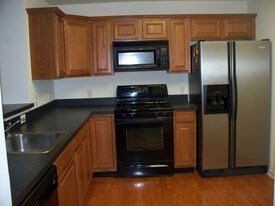 2 Bedroom Condo Unit for Rent $2400