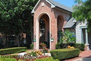 Oaks Hackberry Creek Apartments
