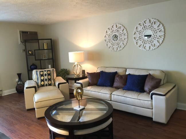 The Flats At Fox Hill Apartments