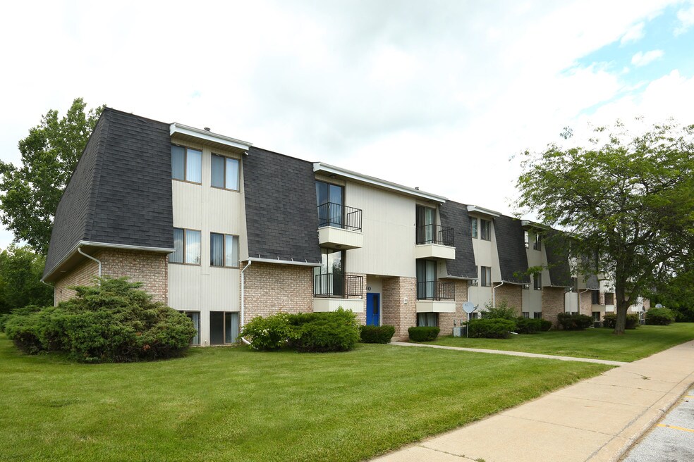 Bay Pointe Apartments Saginaw, MI Apartments