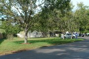 Oakshade Apartments