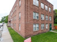 451 Fairview Ave N Apartments