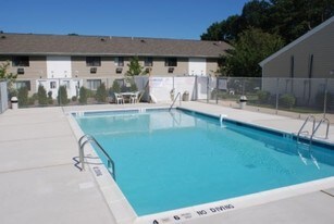 Brookwood at Ridge Apartments