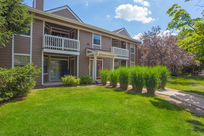 Hamptons of Cloverlane Apartments