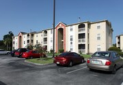 Grand Oaks at the Lake Apartments