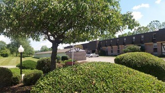 The Woods of Liberty Apartments