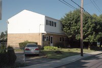 320 W Shady Ln Apartments