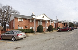 Williamsburg Apartments