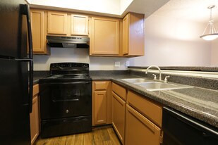 Valencia Apartments