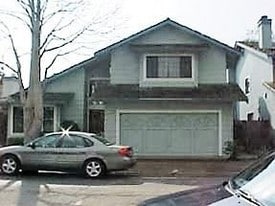 4 Bedroom Single-Family Home for Rent $4100