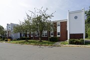 Meadowbrook Gardens Apartments
