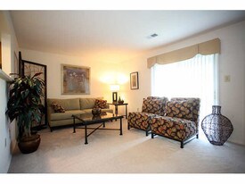 Oakview Estates Apartments