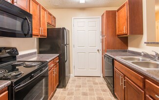 Trails at Lakeside Apartments