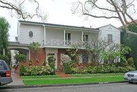 141 S Bedford Dr Apartments