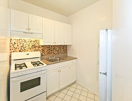 116-20 Metropolitan Ave Queens NY Apartments