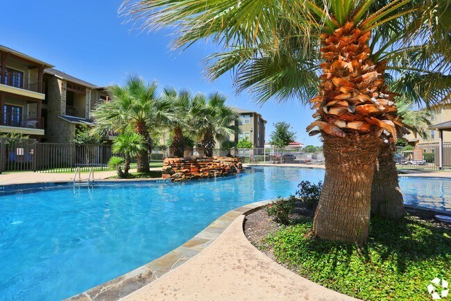 Waterford Ridge Apartments