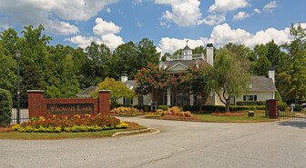 Crowne Lake Apartments