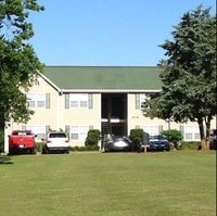 Meadows of Alexandria Apartments