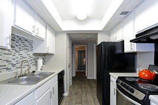 The Carlyle Apartments