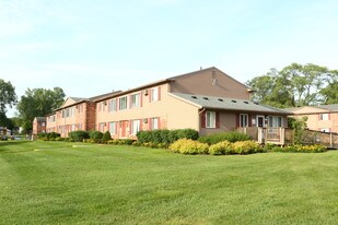 Village Grove of Ypsilanti Apartments