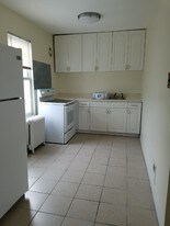 121-20 97th Ave Queens NY Apartments
