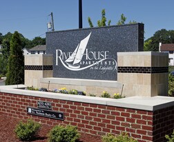River House Apartments