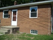 132 N Seiberling St Akron OH Apartments