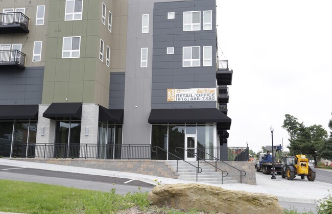 The Heights at Linden Square Apartments