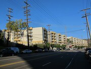 eaves Los Feliz Apartments