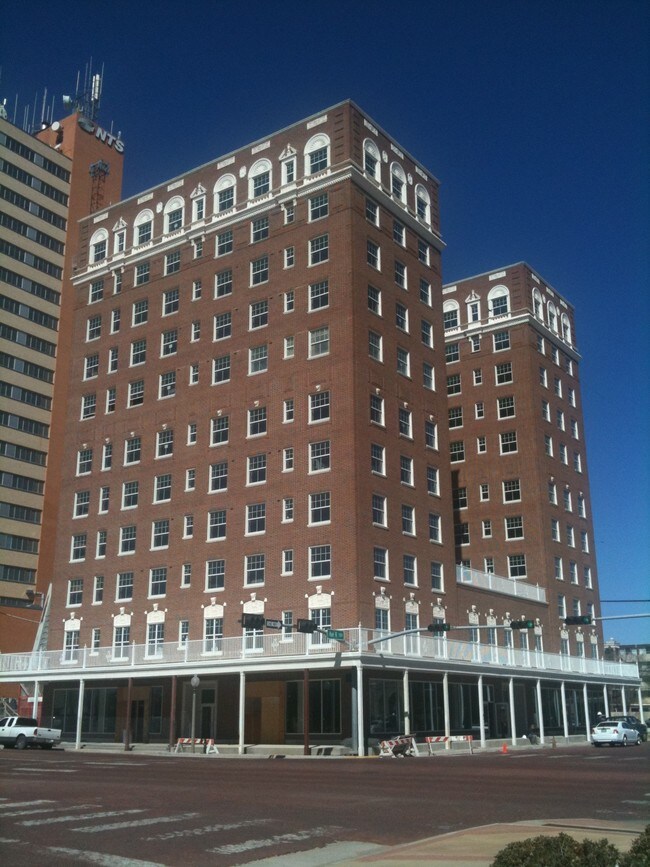 Pioneer Condos - Multifamily Floors Apartments