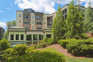 Bell Perimeter Center Apartments