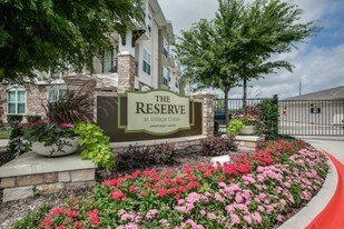 The Reserve at Village Creek Apartments