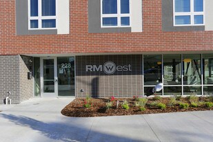 River Market West Apartments