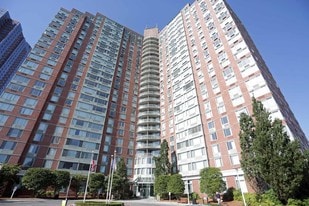 La Rochelle Apartments