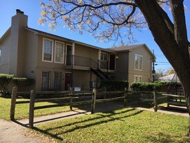 401 N 7th St Midlothian TX Apartments